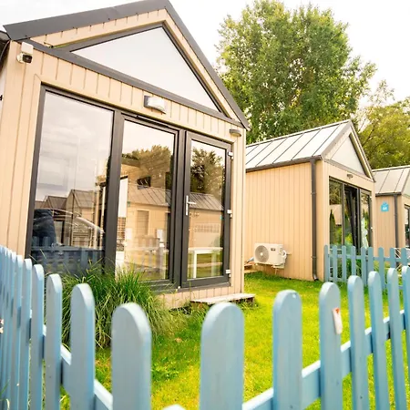 Pod Cyprysami - Surf & Family Resort Jastarnia Exterior photo